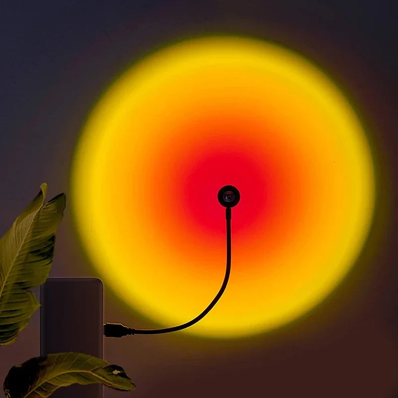 מנורת שקיעה LED בצבעי קשת מנורת USB בעיצוב שקיעה צבעונית – יוצרת אווירה קסומה בחדר ומושלמת לצילום, קיר, חדר שינה או כמתנה מיוחדת. מקרינה אור ניאון חם ומרגיע, אידיאלית לעיצוב החלל שלך ולהוספת טאץ' ייחודי